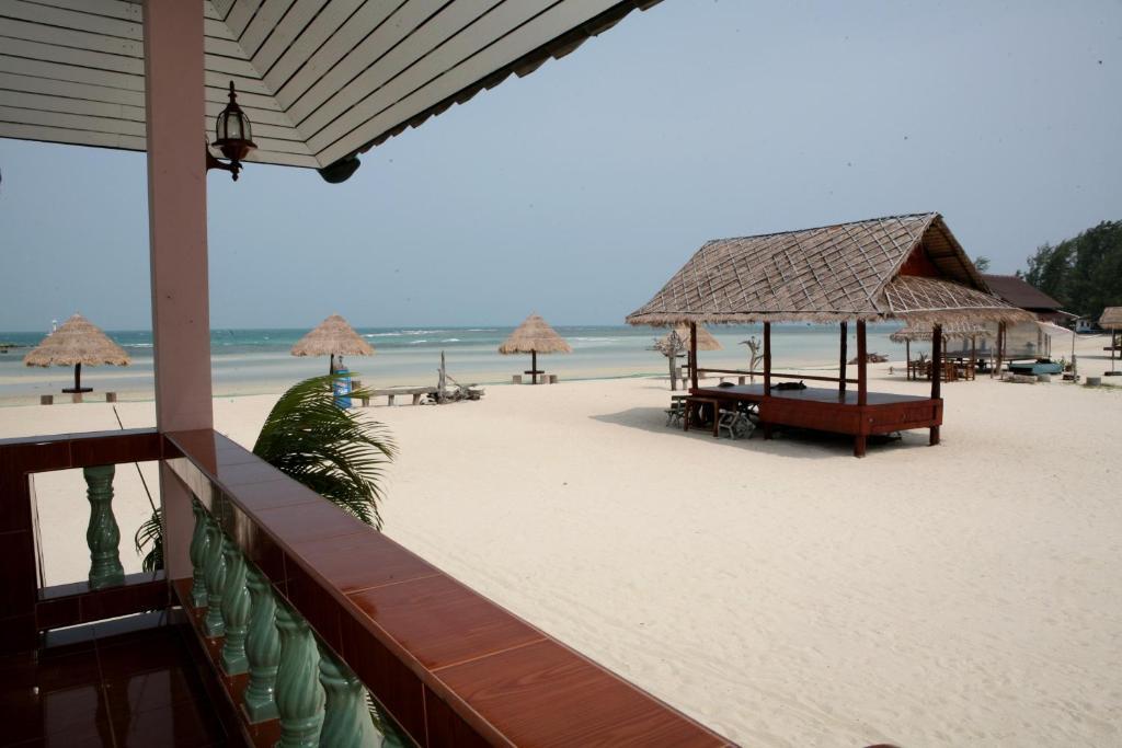 Nice Sea Resort Srithanu Rom bilde