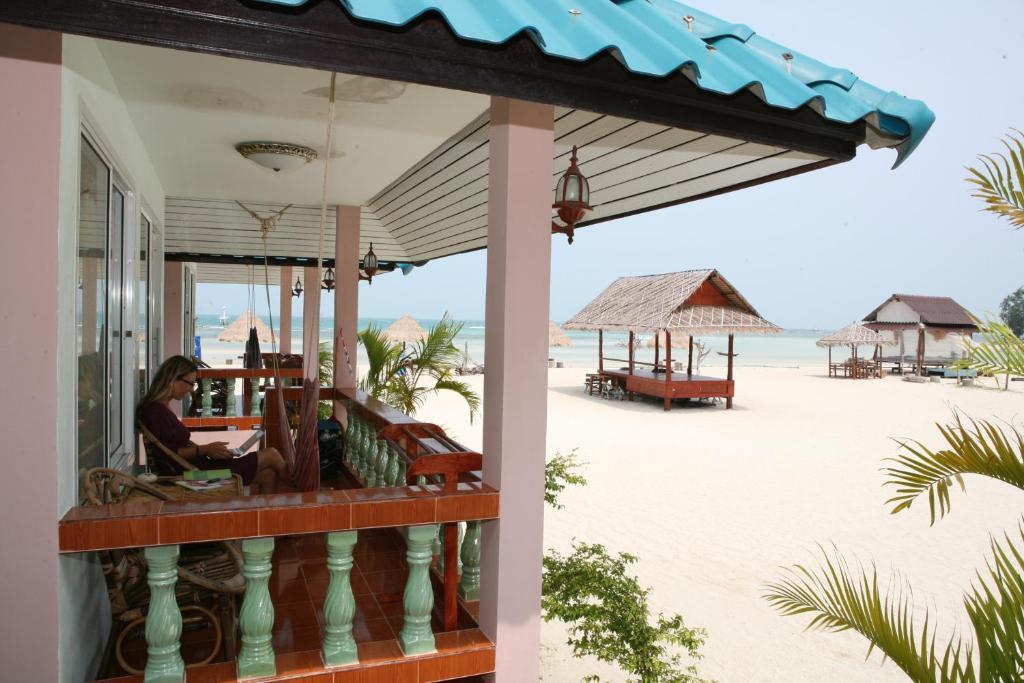 Nice Sea Resort Srithanu Rom bilde
